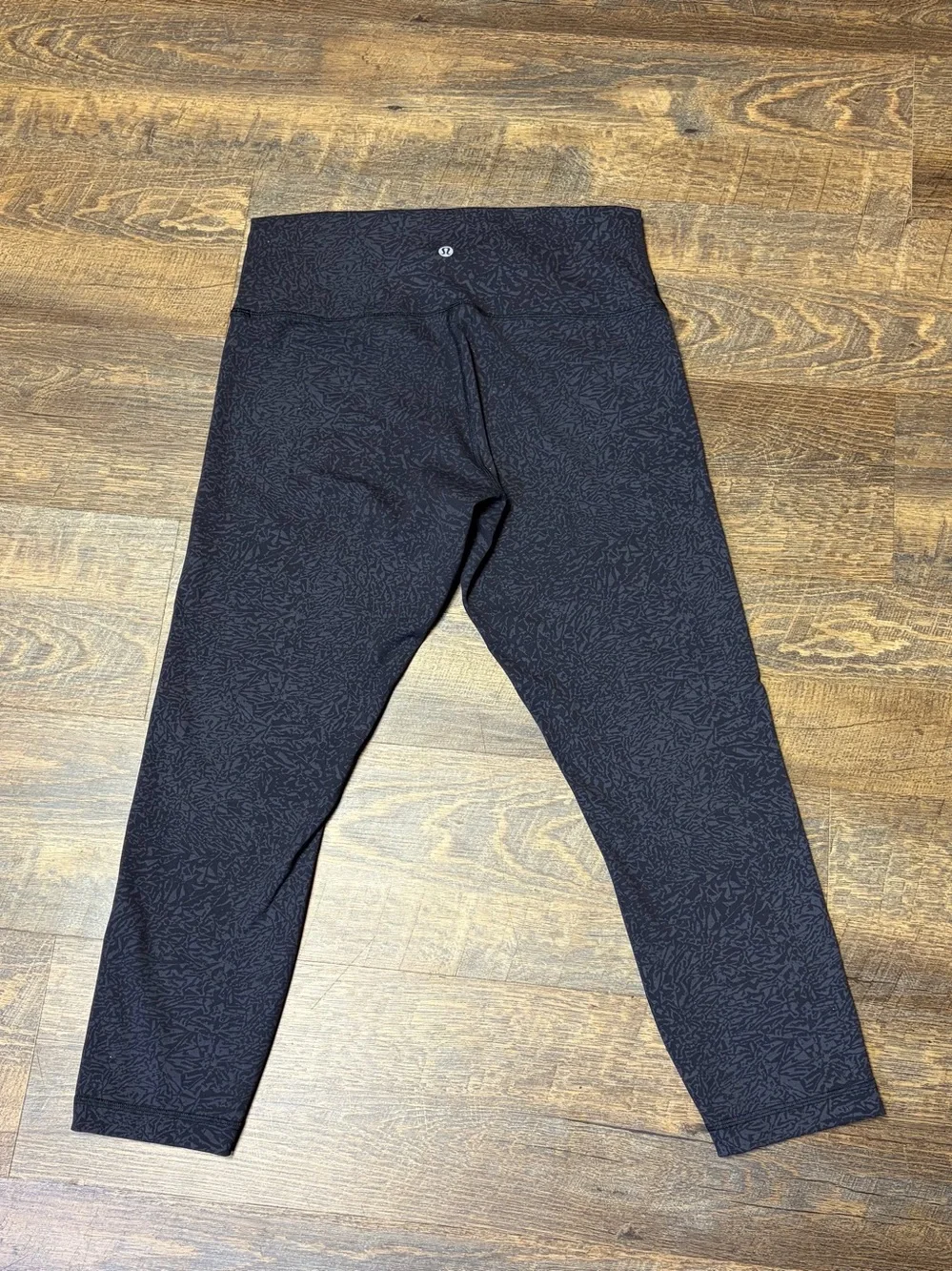 Lululemon Wunder Train High-Rise Crop 23" Women’s 12 Black Print Tight Leggings - Picture 9 of 12